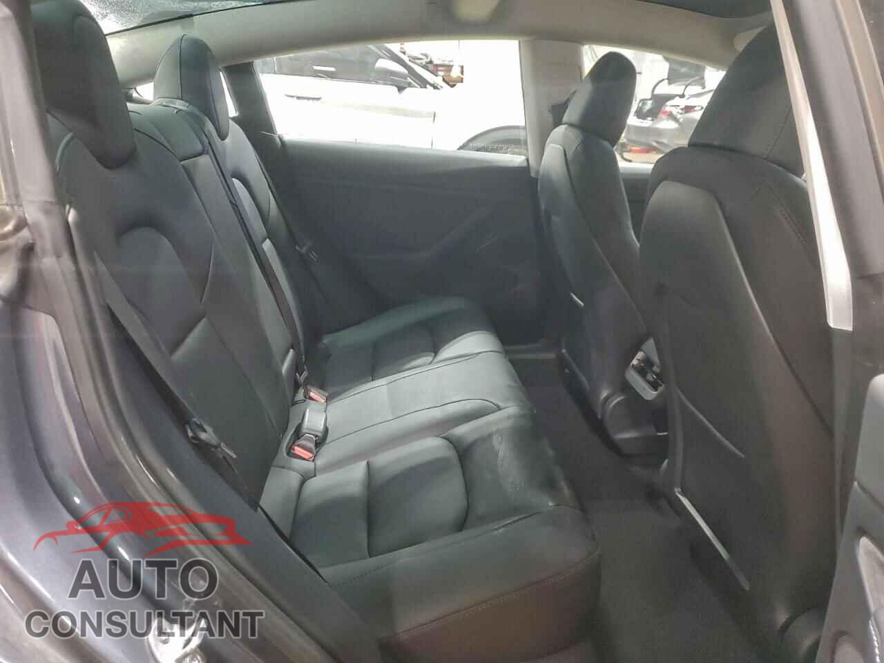 TESLA MODEL 3 2023 - 5YJ3E1EB6PF705296