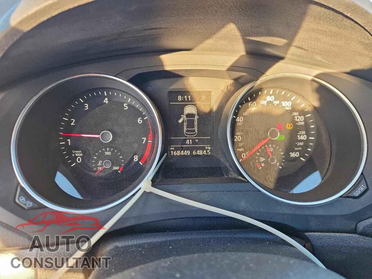 VOLKSWAGEN JETTA 2017 - 3VWDB7AJ5HM246429