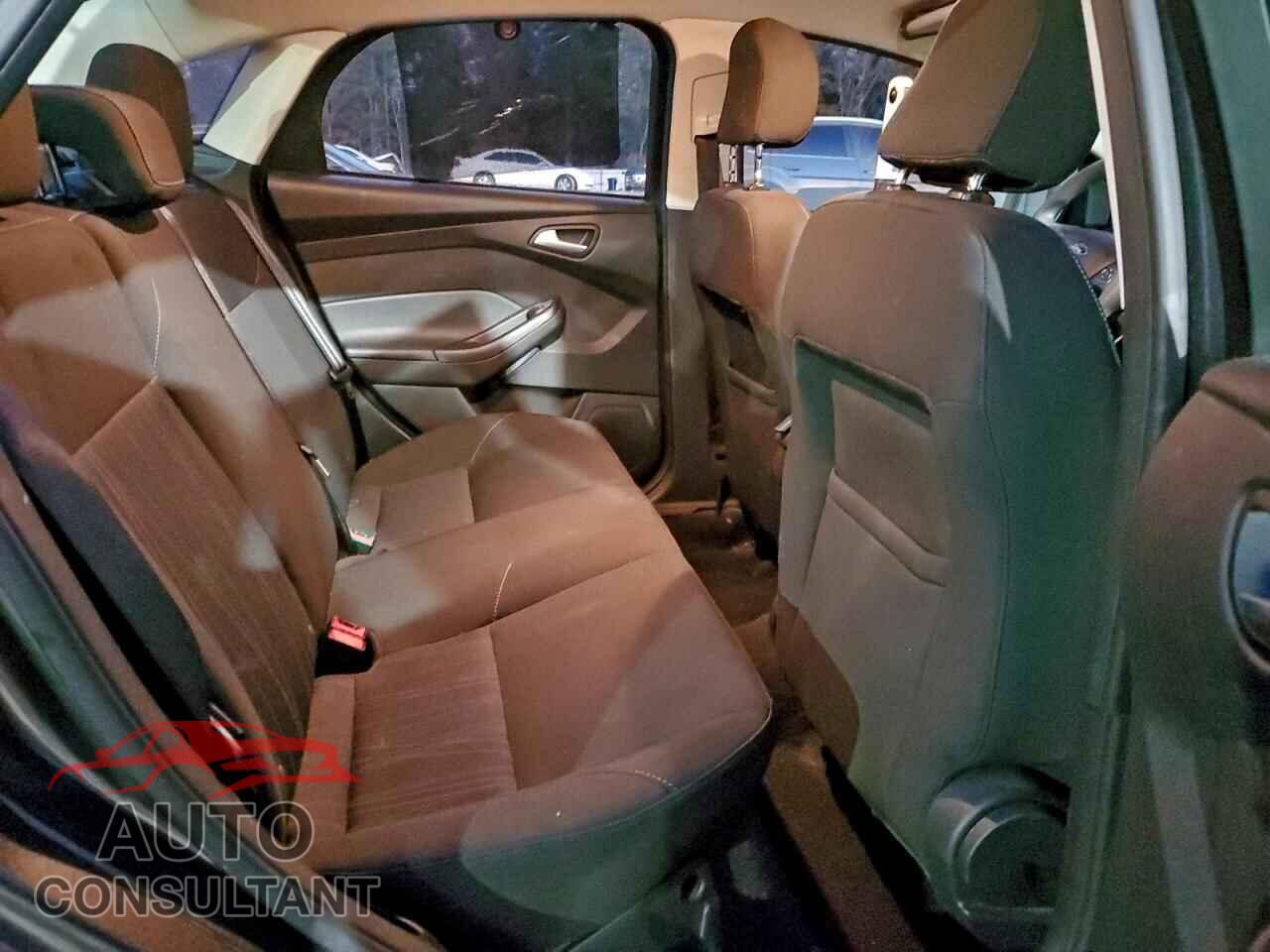 FORD FOCUS 2016 - 1FADP3F22GL201016
