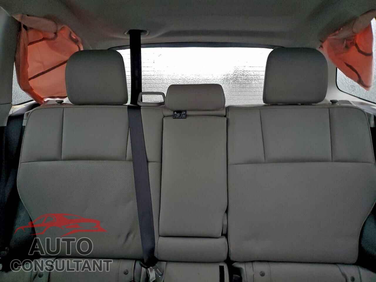 SUBARU FORESTER 2018 - JF2SJARC6JH486875