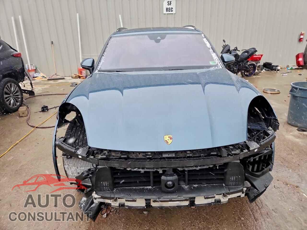 PORSCHE CAYENNE 2020 - WP1AE2AY5LDA22075
