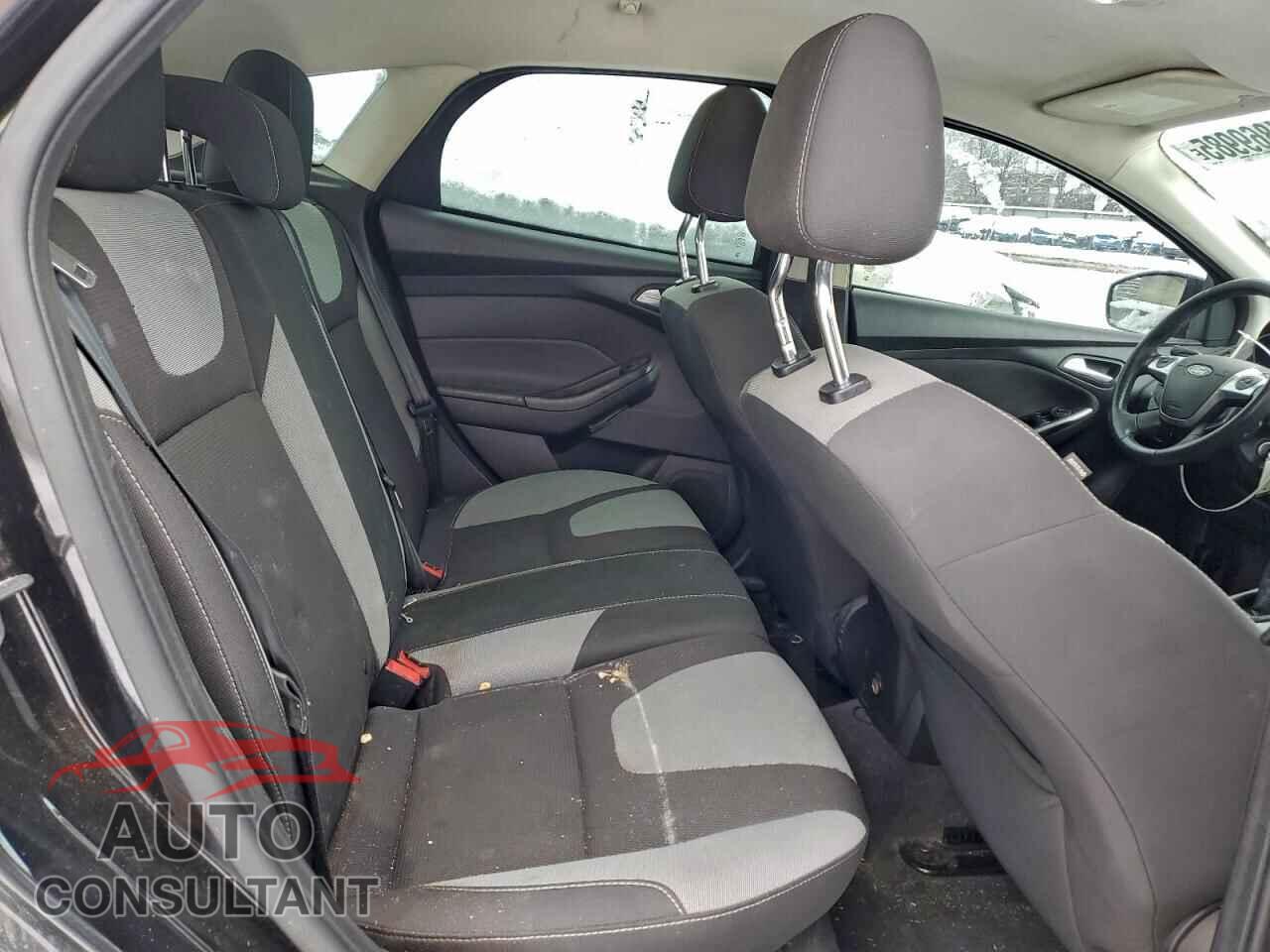 FORD FOCUS 2012 - 1FAHP3K26CL102202