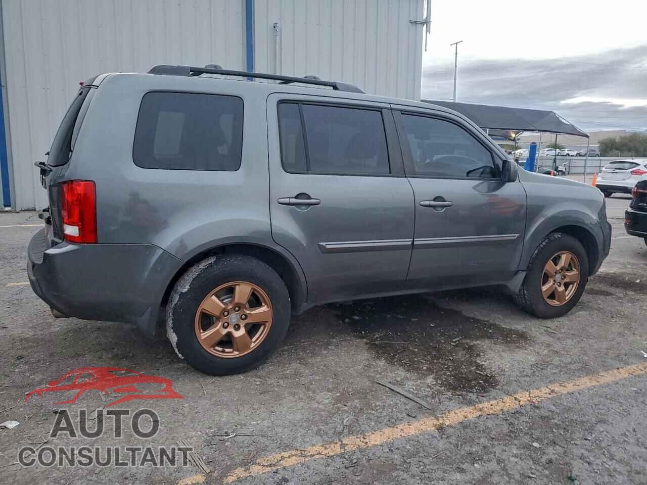 HONDA PILOT 2010 - 5FNYF4H62AB011960