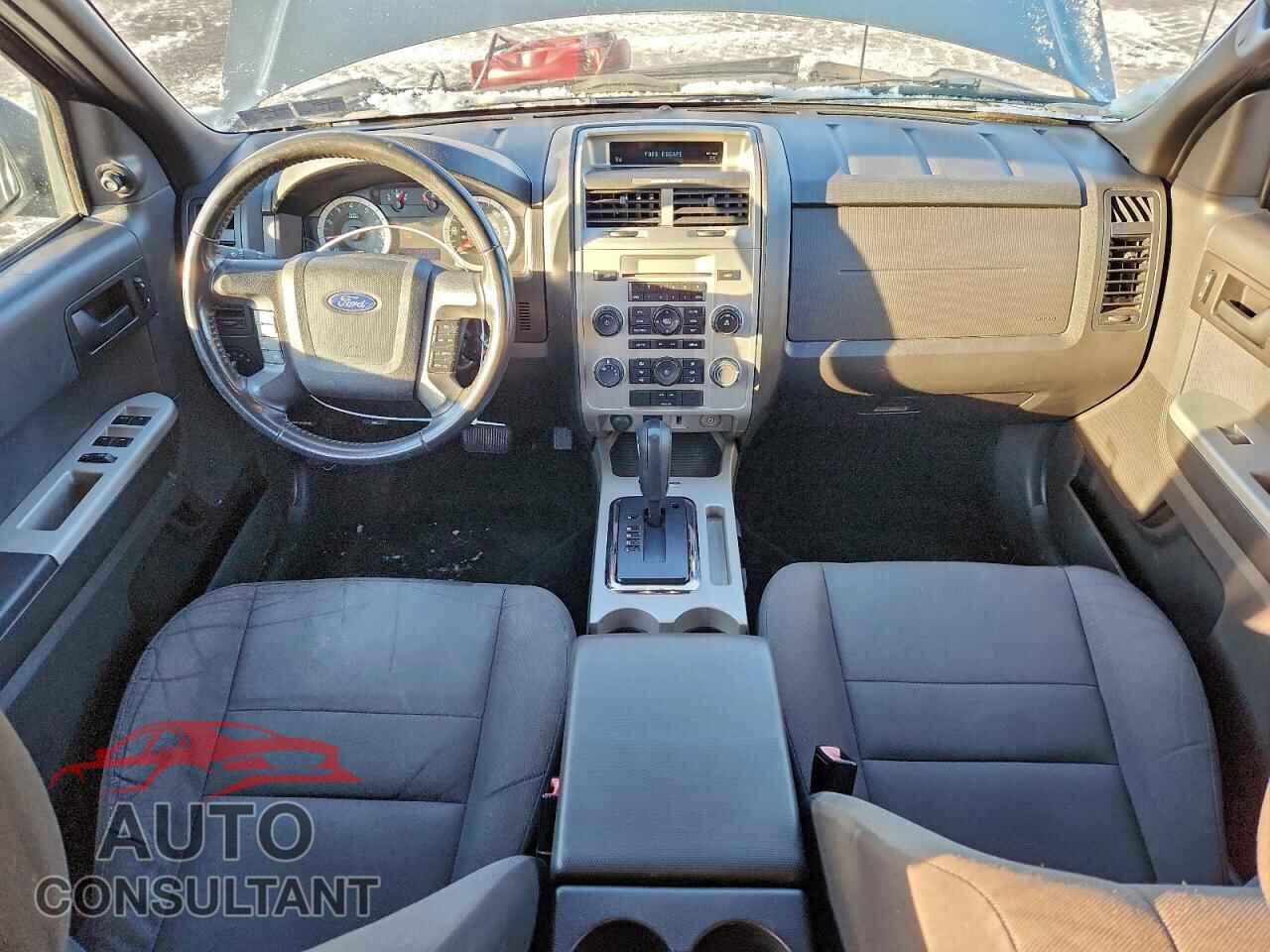 FORD ESCAPE 2010 - 1FMCU9DG6AKC81655