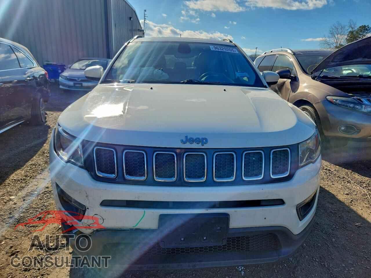 JEEP COMPASS 2019 - 3C4NJDBB7KT656761