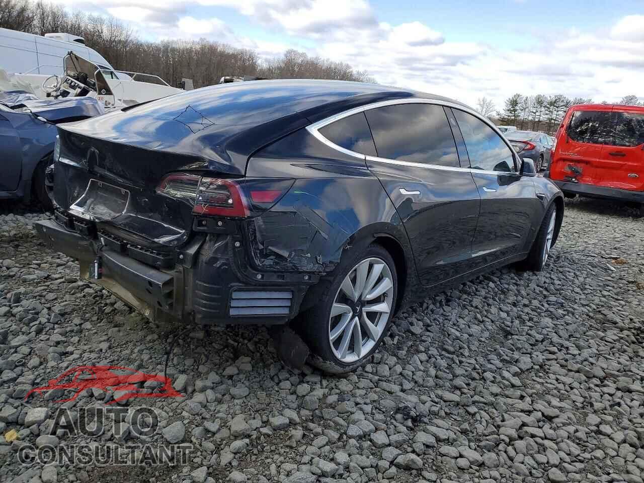 TESLA MODEL 3 2018 - 5YJ3E1EA8JF071231