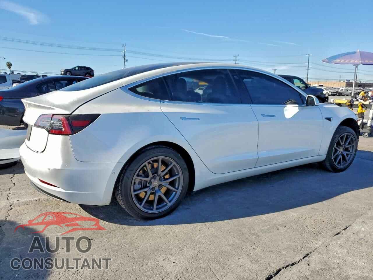 TESLA MODEL 3 2019 - 5YJ3E1EA8KF407638