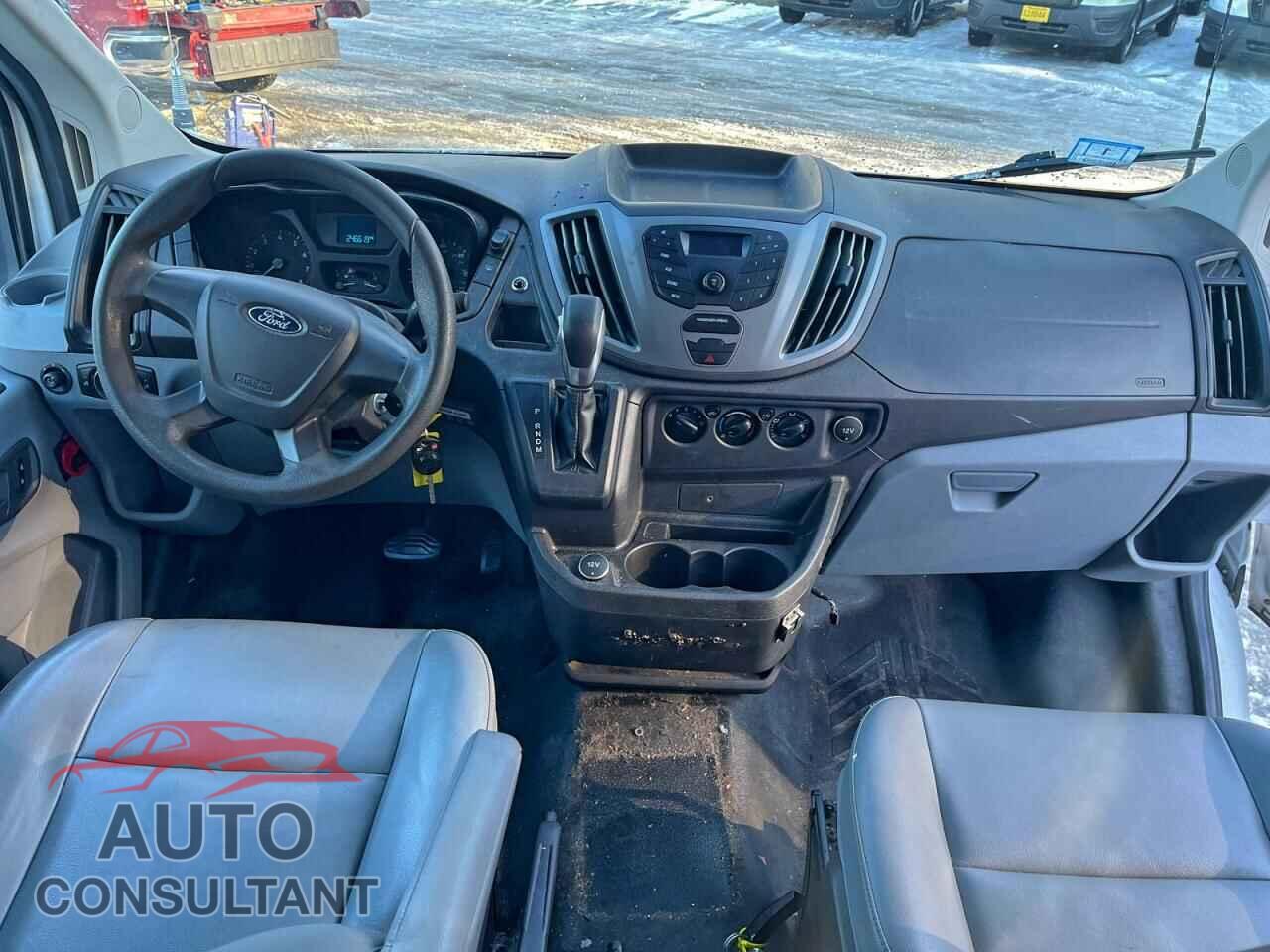 FORD TRANSIT 2017 - 1FTYR2CM1HKA09227