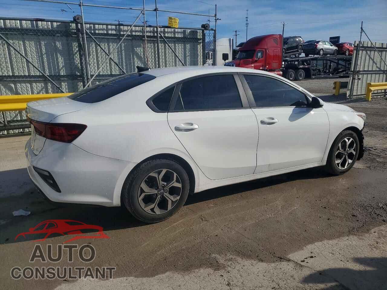 KIA FORTE 2019 - 3KPF24AD5KE038105