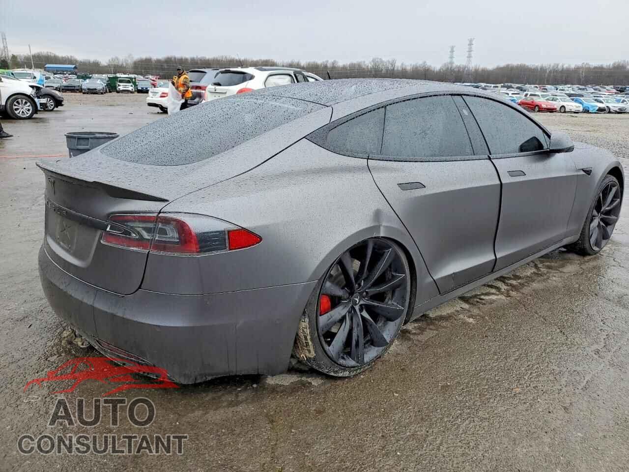 TESLA MODEL S 2019 - 5YJSA1E22KF305140