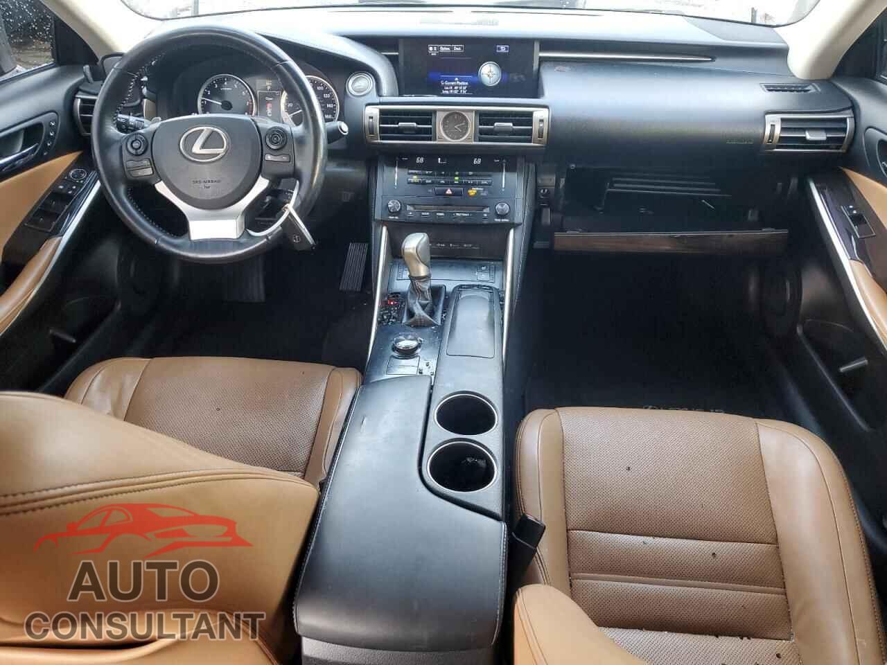 LEXUS IS 2014 - JTHCF1D21E5000658