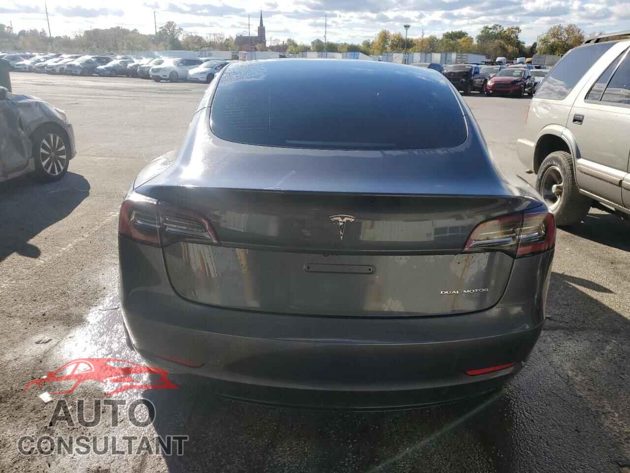 TESLA MODEL 3 2021 - 5YJ3E1EB0MF924444