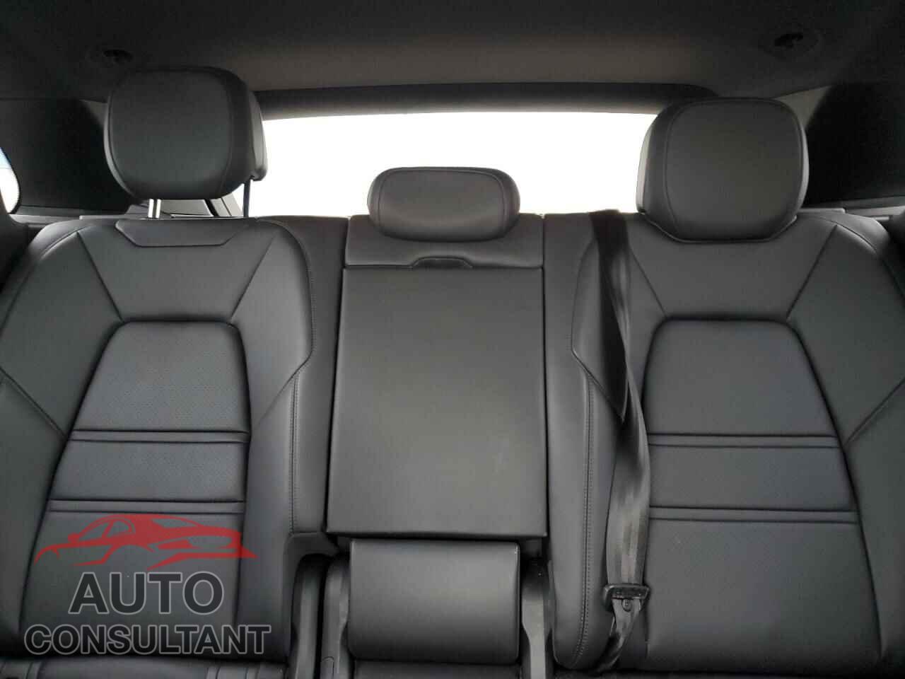 PORSCHE CAYENNE 2019 - WP1AA2AYXKDA13785