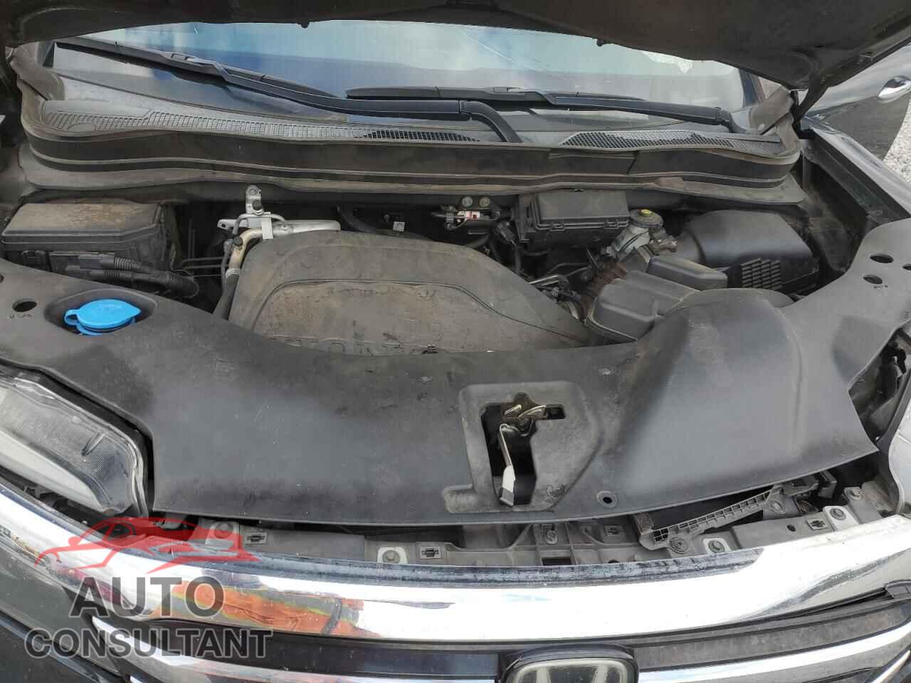 HONDA PILOT 2017 - 5FNYF6H93HB094833