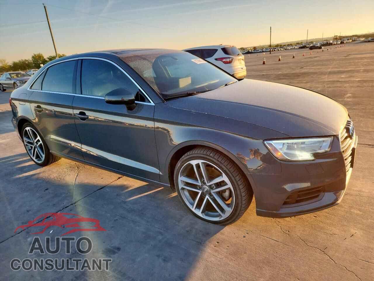 AUDI A3 2019 - WAUAUGFF5K1010417