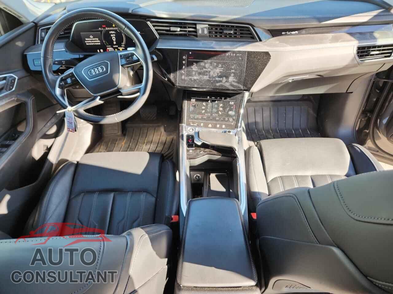 AUDI E-TRON 2022 - WA13AAGE7MB001815