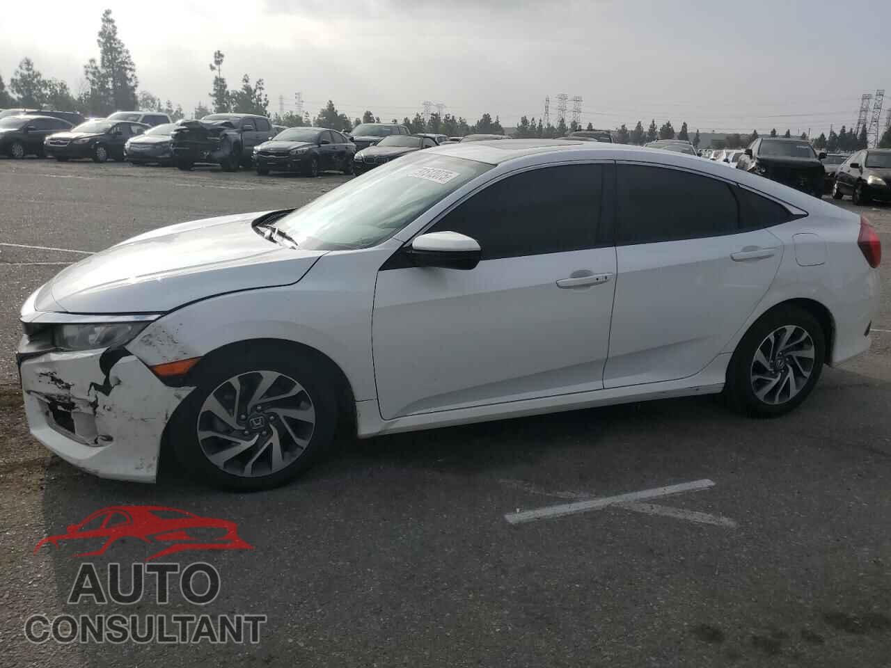 HONDA CIVIC 2018 - 2HGFC2F76JH541991