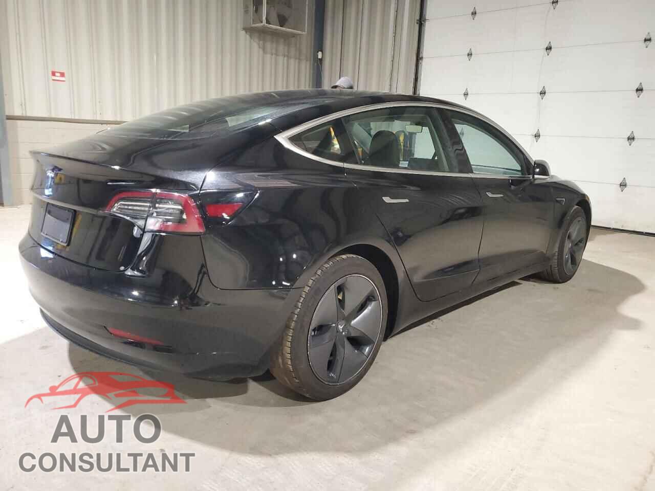 TESLA MODEL 3 2019 - 5YJ3E1EA5KF190145
