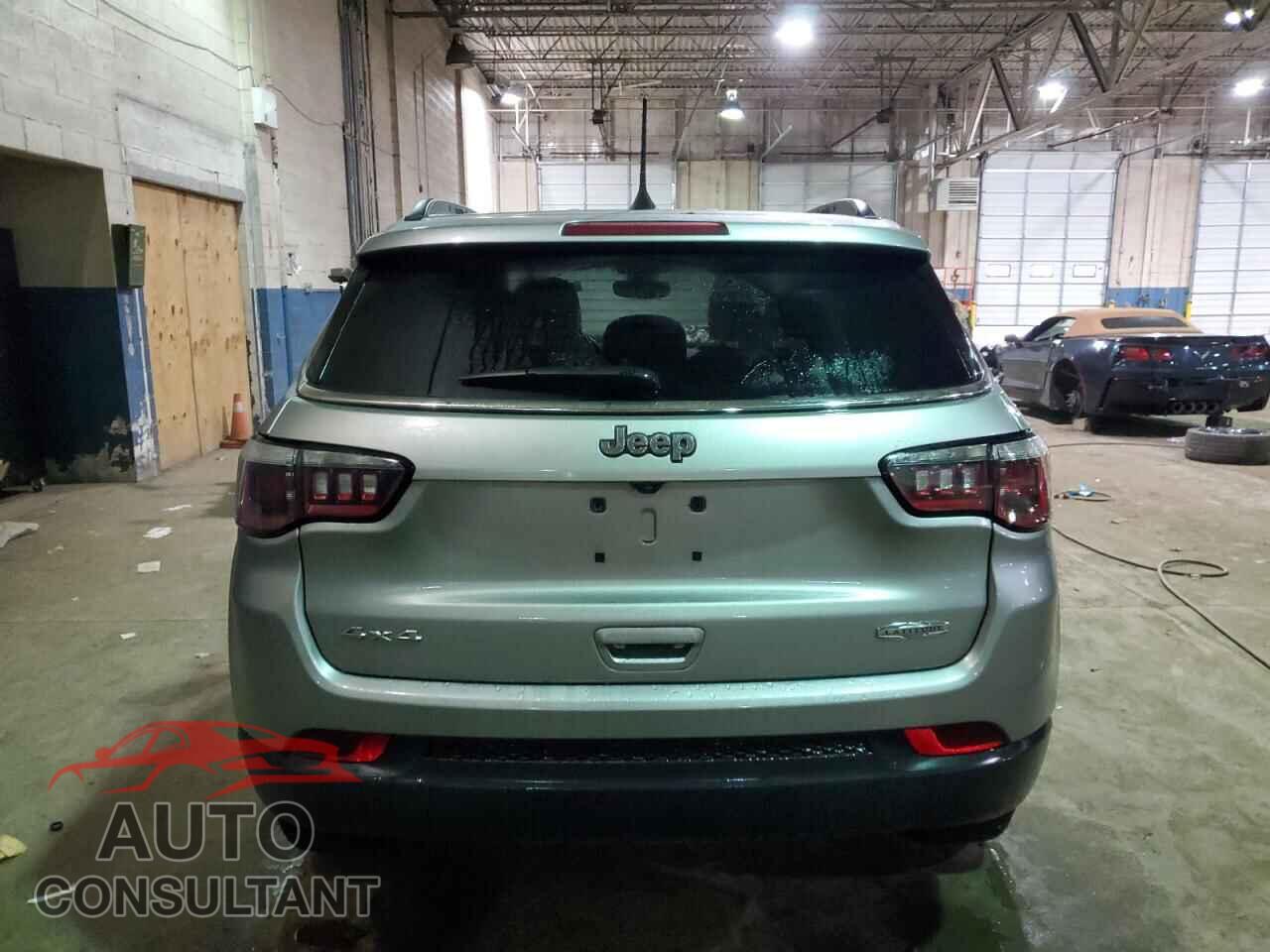 JEEP COMPASS 2018 - 3C4NJDBB2JT349979