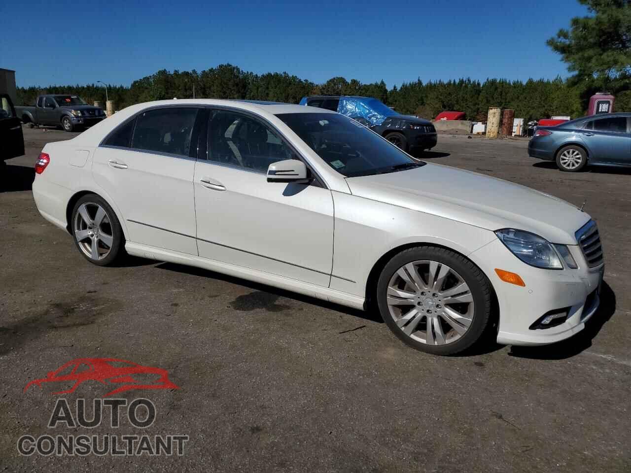 MERCEDES-BENZ E-CLASS 2011 - WDDHF8HB4BA493836