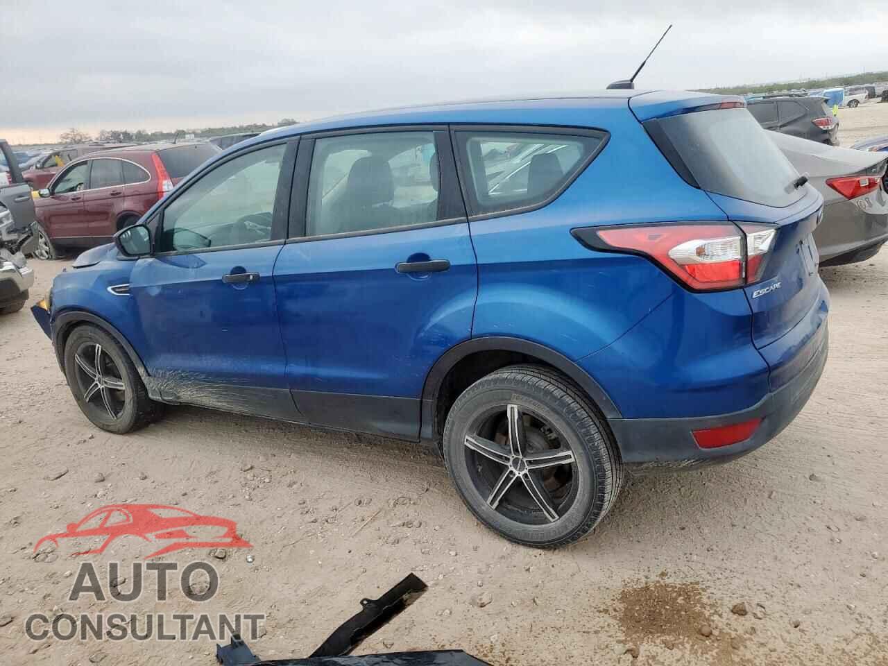 FORD ESCAPE 2017 - 1FMCU0F76HUC48677