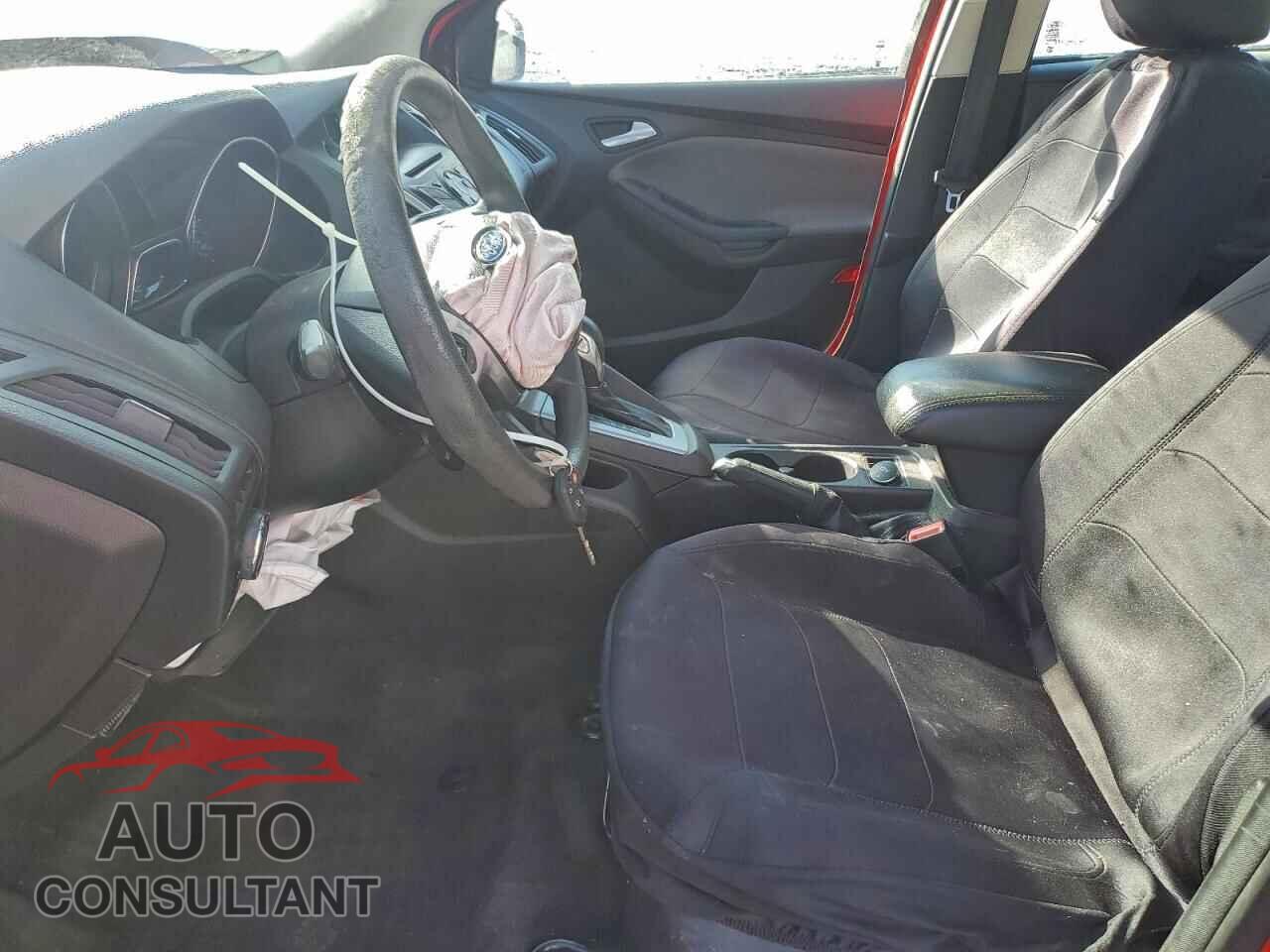 FORD FOCUS 2014 - 1FADP3F28EL421404
