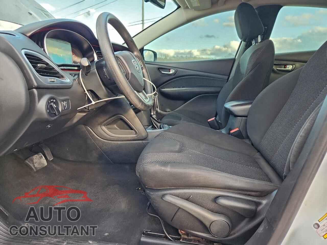 DODGE DART 2016 - 1C3CDFAA7GD728563