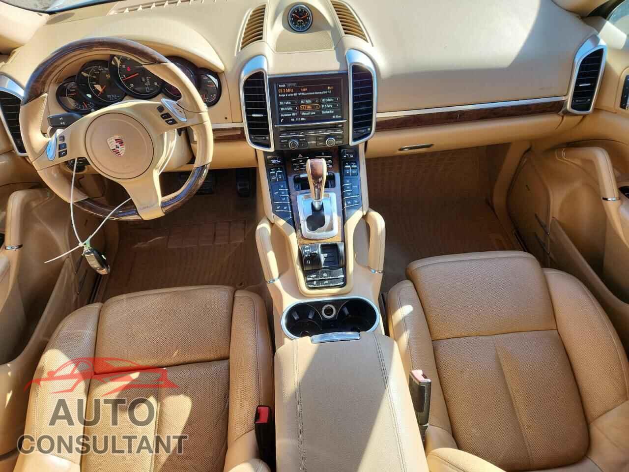 PORSCHE CAYENNE 2013 - WP1AA2A20DLA10561