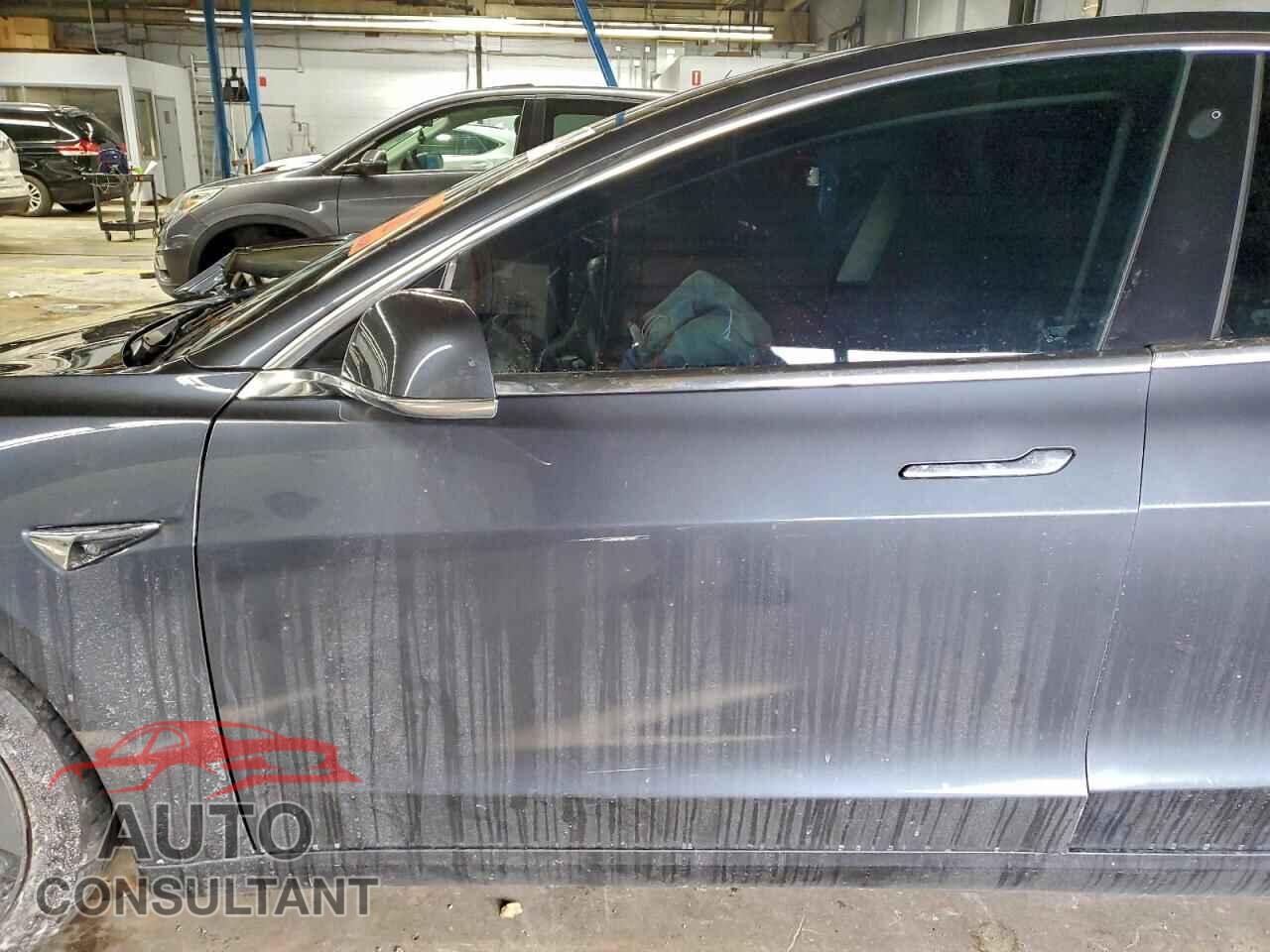 TESLA MODEL 3 2018 - 5YJ3E1EB3JF084834