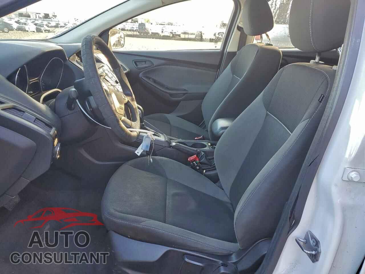 FORD FOCUS 2012 - 1FAHP3F24CL217195