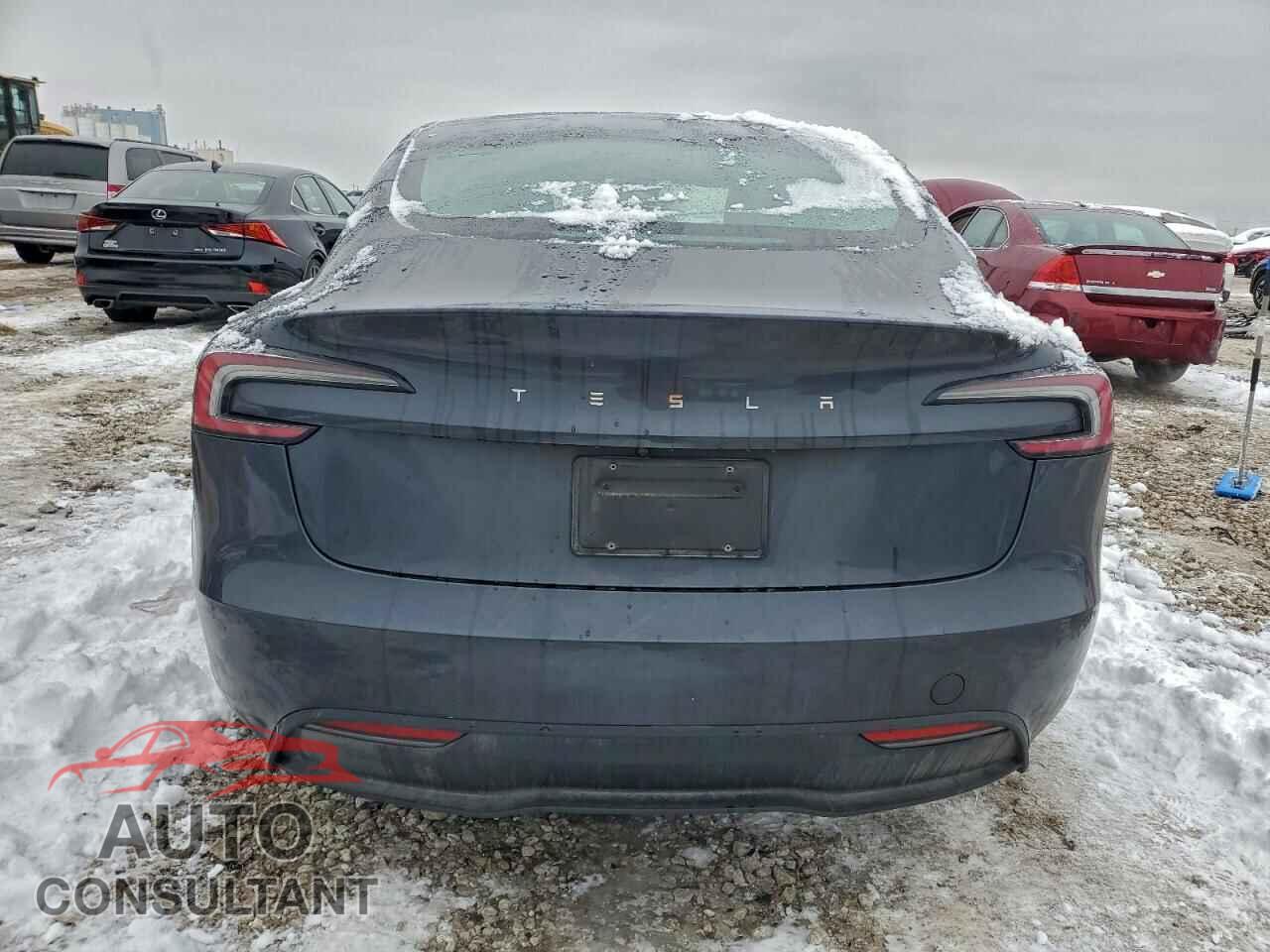 TESLA MODEL 3 2025 - 5YJ3E1EA8SF971211