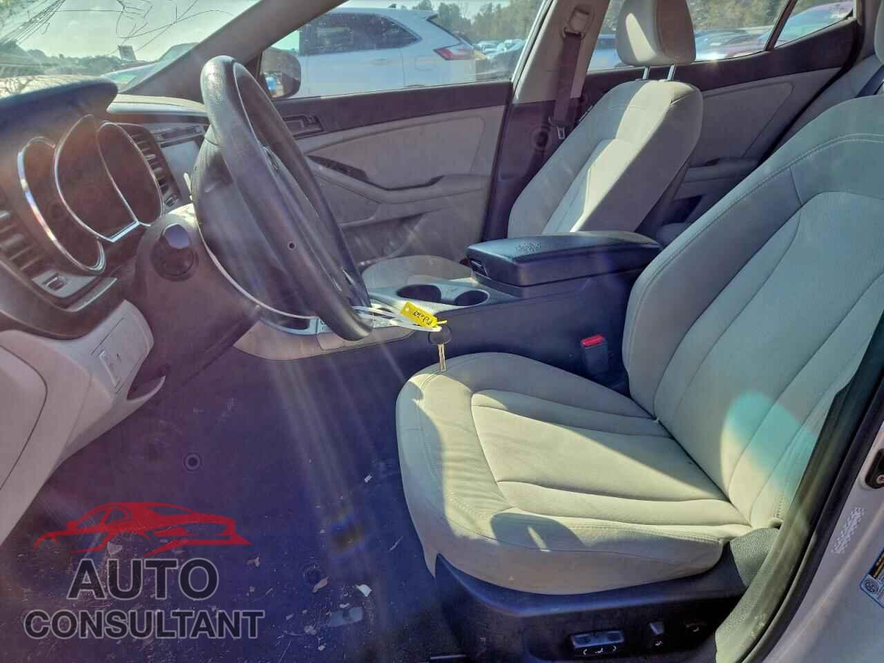 KIA OPTIMA 2011 - KNAGM4A72B5102425
