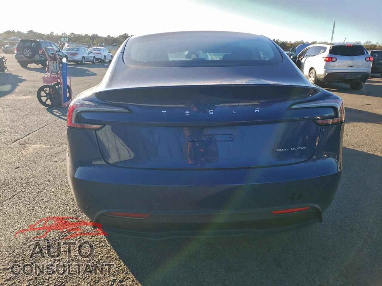 TESLA MODEL 3 2024 - 5YJ3E1EB2RF849799