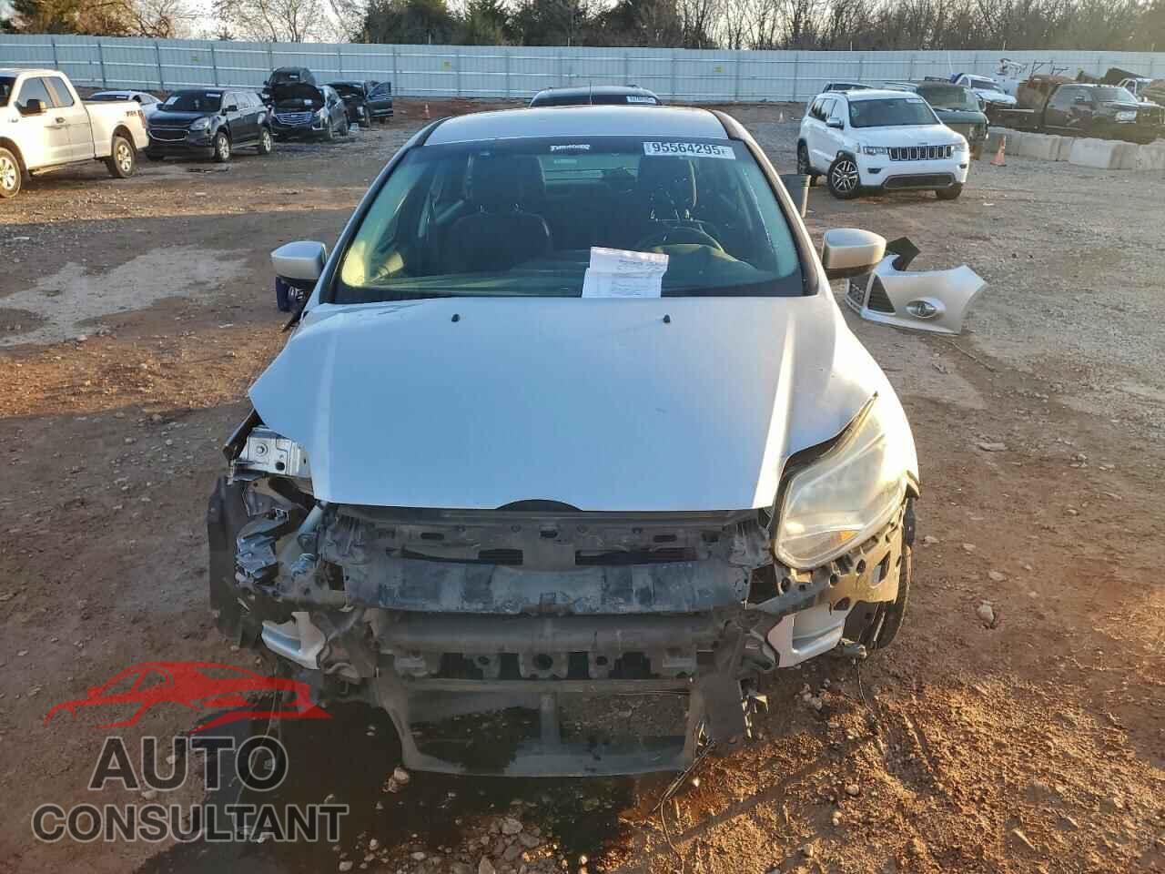 FORD FOCUS 2012 - 1FAHP3F2XCL207917