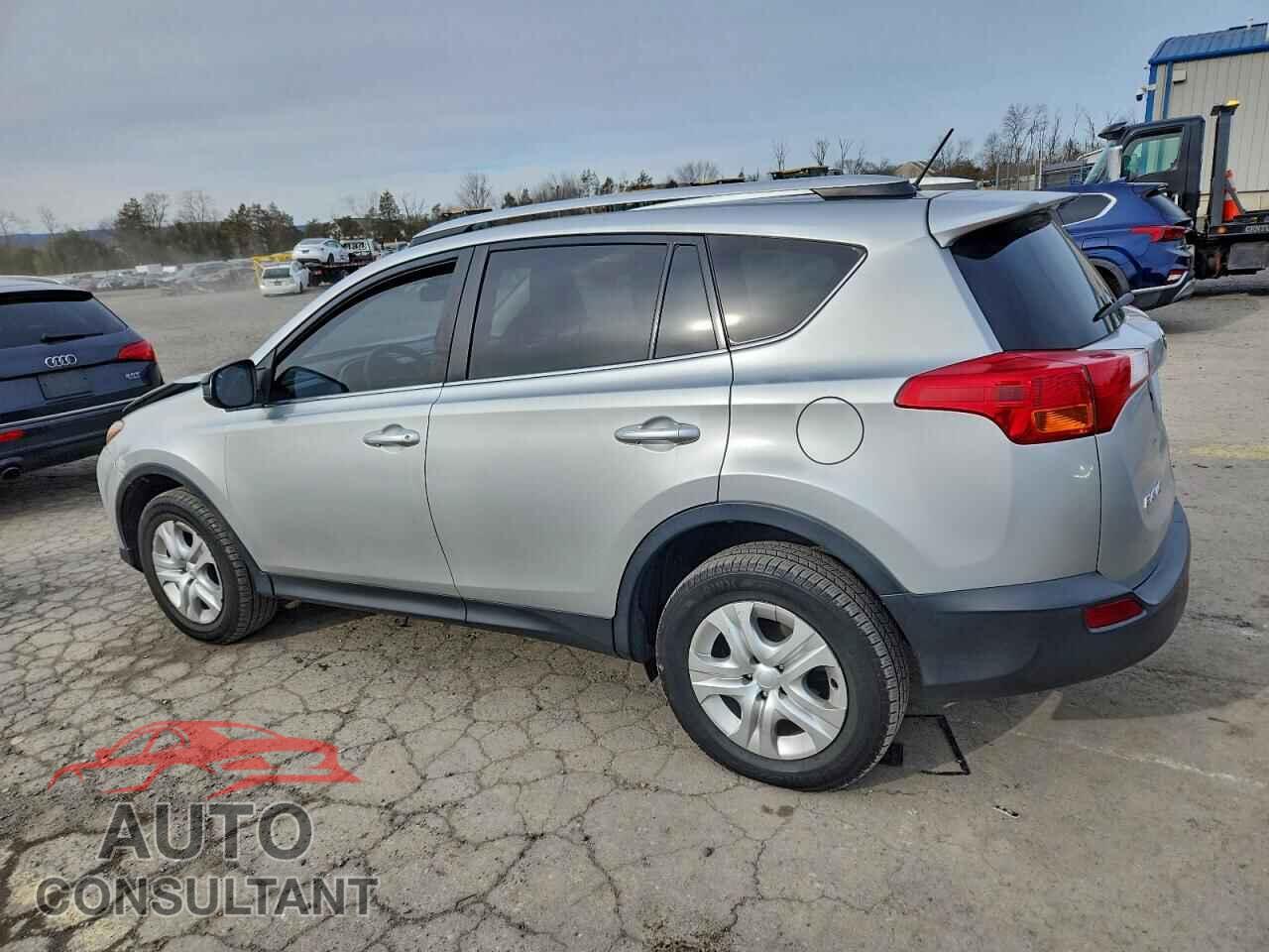 TOYOTA RAV4 2015 - JTMBFREV2FJ042575