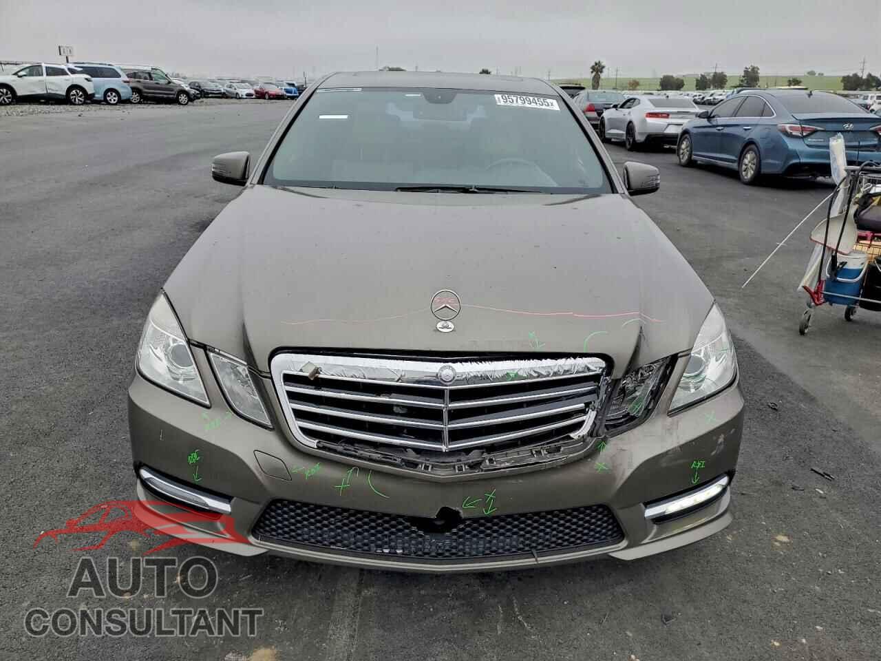 MERCEDES-BENZ E-CLASS 2012 - WDDHF5KBXCA643649