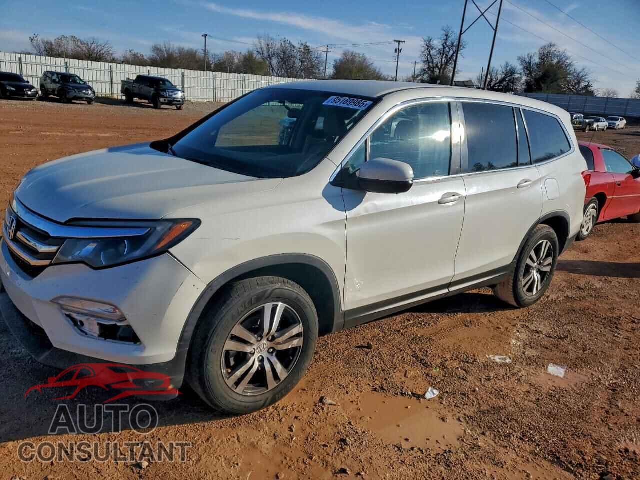 HONDA PILOT 2017 - 5FNYF5H30HB033302