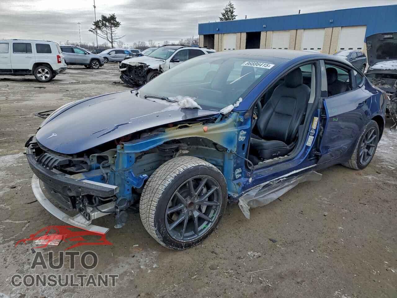 TESLA MODEL 3 2021 - 5YJ3E1EA1MF051133