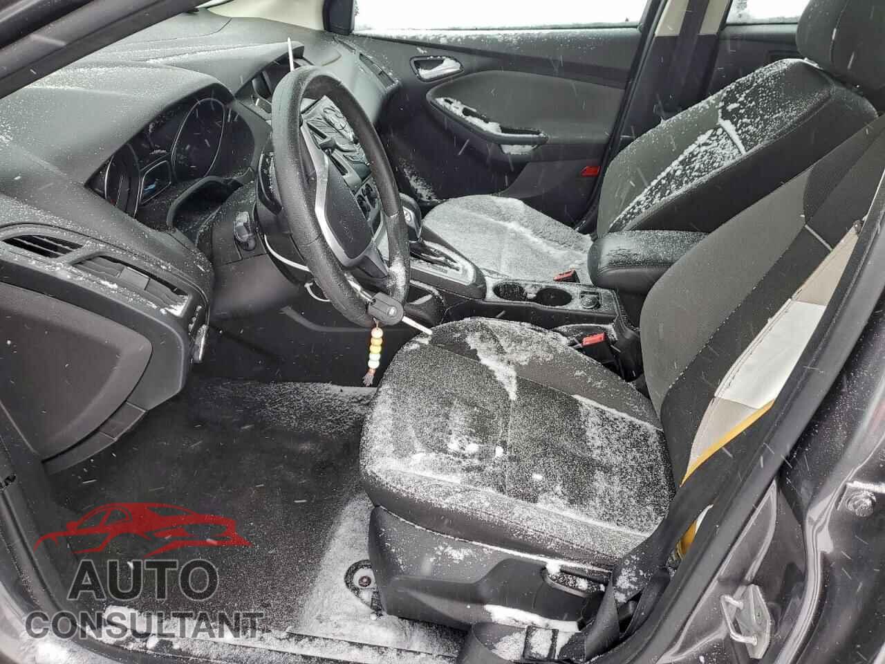 FORD FOCUS 2014 - 1FADP3F2XEL112985