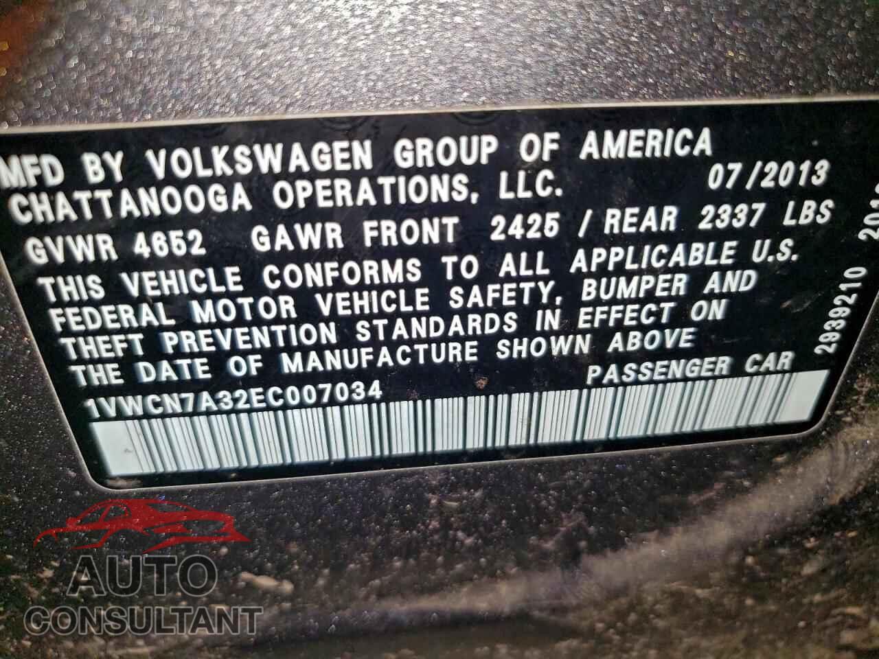 VOLKSWAGEN PASSAT 2014 - 1VWCN7A32EC007034