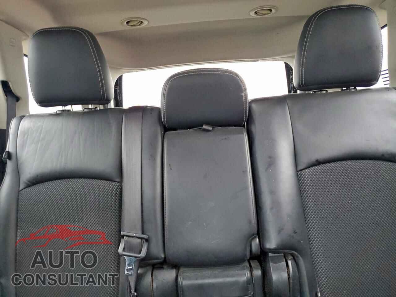 DODGE JOURNEY 2017 - 3C4PDCGG7HT590266