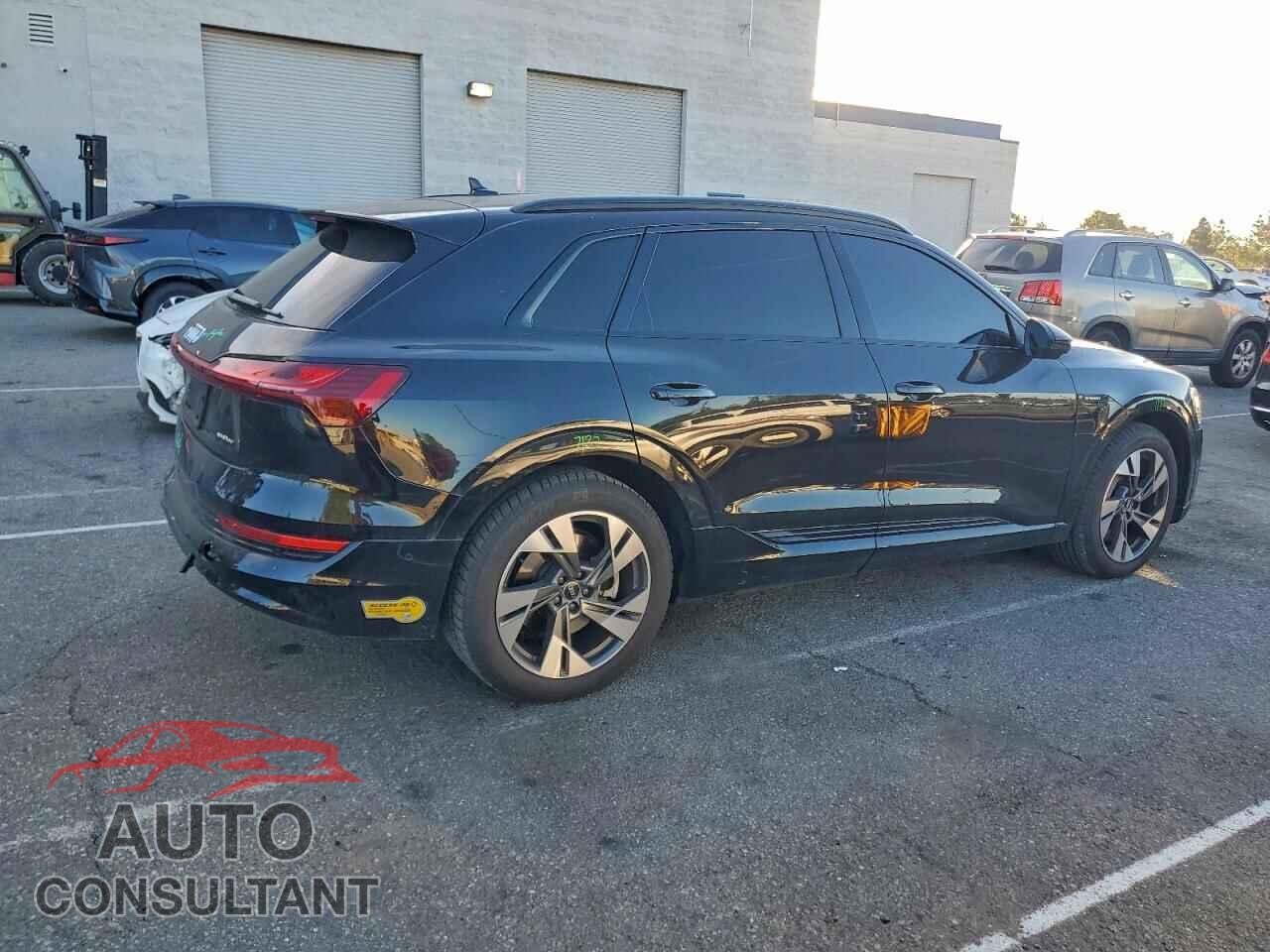 AUDI E-TRON 2021 - WA1AAAGE3MB024869
