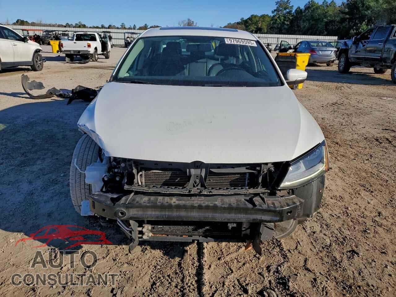 VOLKSWAGEN JETTA 2017 - 3VWDB7AJ9HM210226