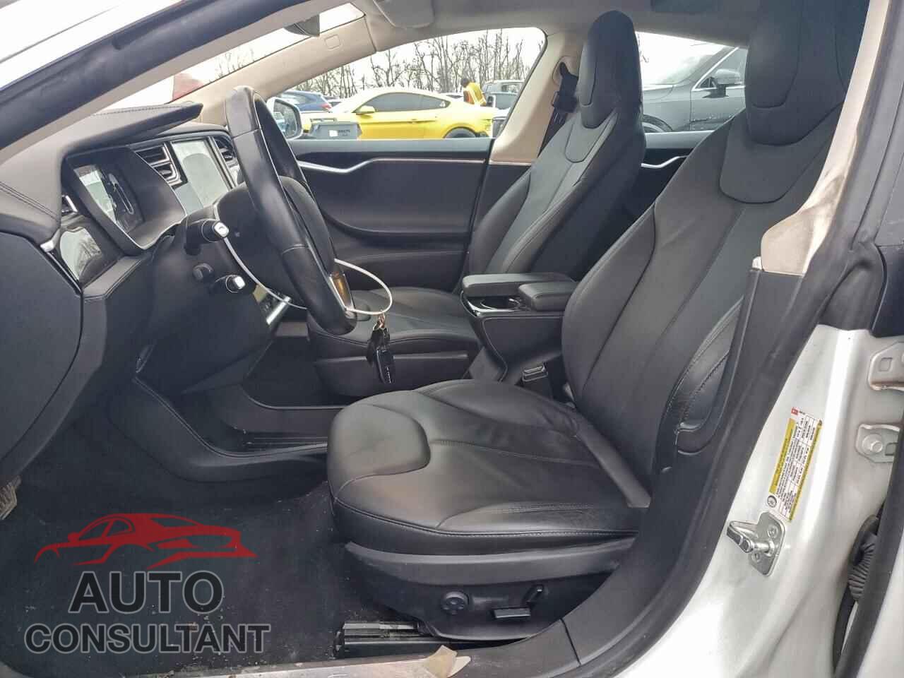 TESLA MODEL S 2015 - 5YJSA1S1XFF080127