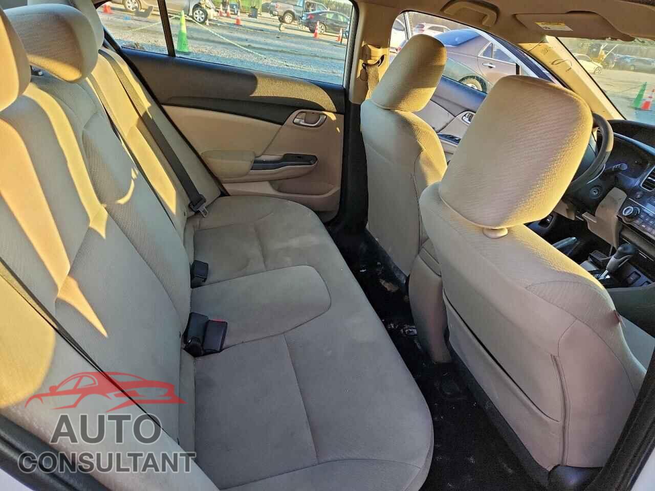 HONDA CIVIC 2013 - 2HGFB2F57DH560846