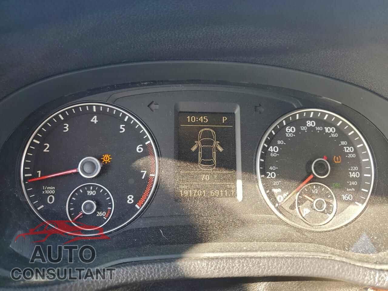 VOLKSWAGEN PASSAT 2012 - 1VWCH7A35CC067068