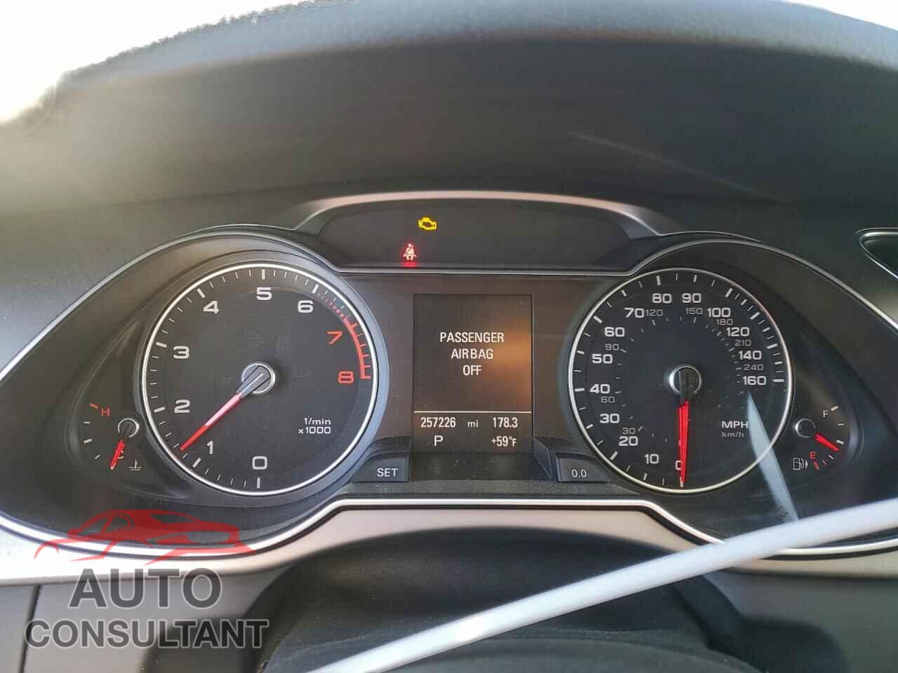 AUDI A4 2013 - WAUFFAFL2DN005688