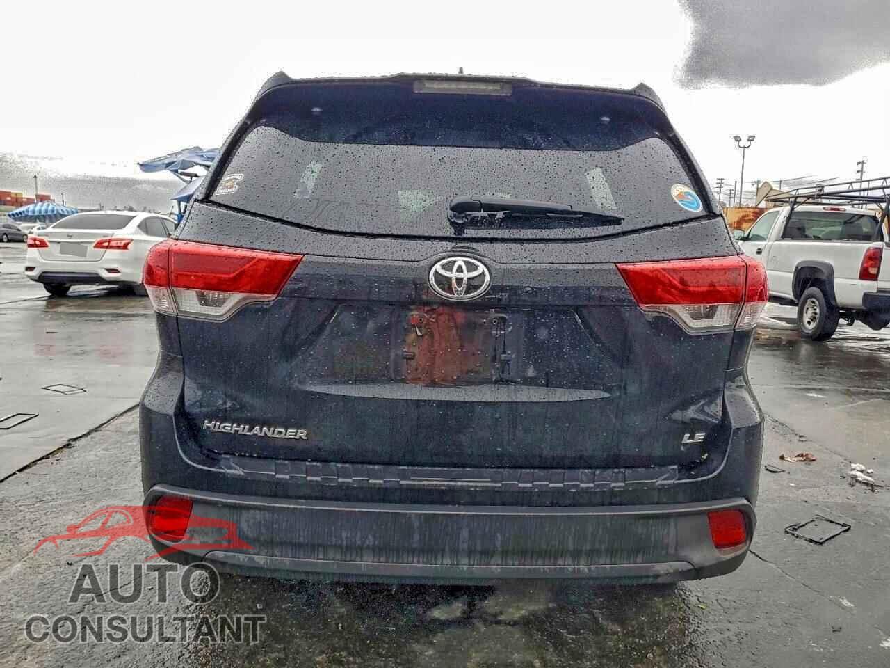 TOYOTA HIGHLANDER 2018 - 5TDZZRFH3JS281143