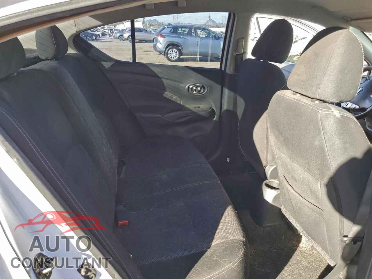 NISSAN VERSA 2019 - 3N1CN7AP3KL848434
