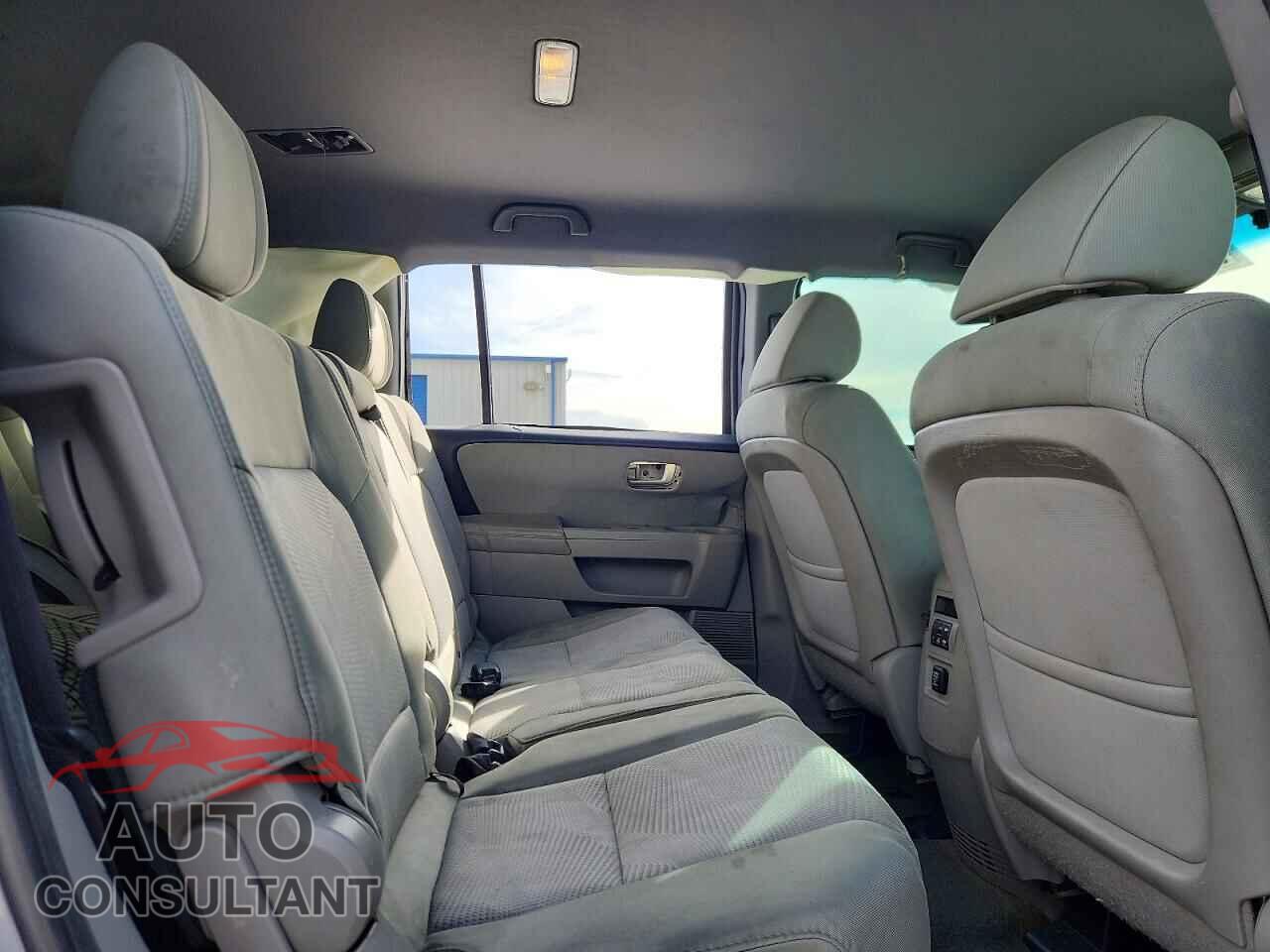 HONDA PILOT 2014 - 5FNYF3H24EB012914